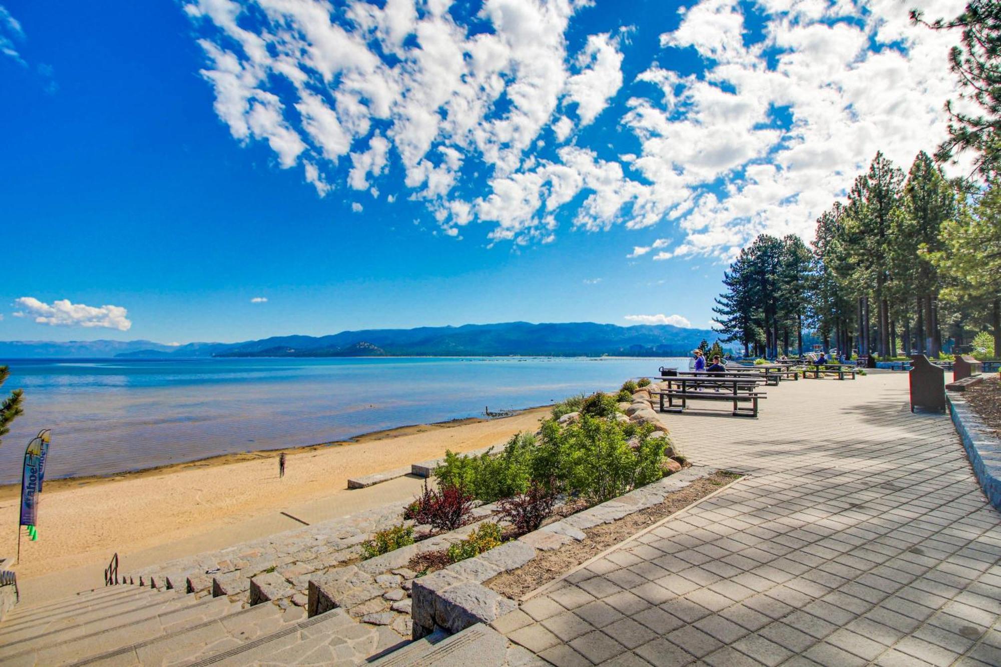 Lakeland Village South Lake Tahoe Rum bild